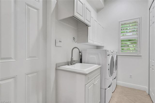 10233 Avonleigh DR, Bonita Springs, FL 34135