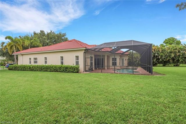 10233 Avonleigh DR, Bonita Springs, FL 34135