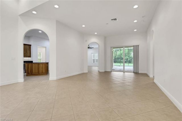 10233 Avonleigh DR, Bonita Springs, FL 34135
