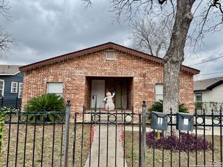 807 E Southcross Blvd Apt 1, San Antonio, TX 78214