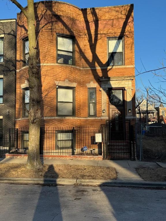 4609 S Langley Avenue, Chicago, IL 60653 — photo 2