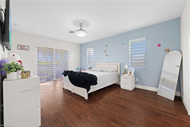 1834 NW 7th PL, Cape Coral, FL 33993