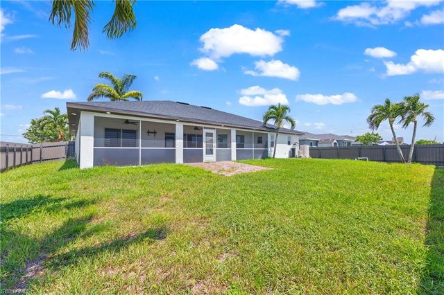 1834 NW 7th PL, Cape Coral, FL 33993