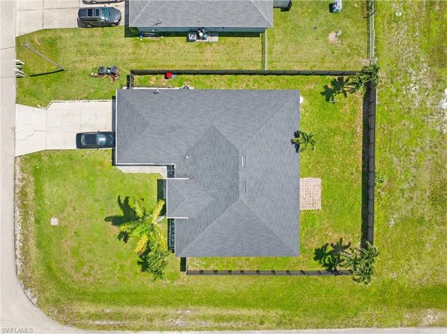 1834 NW 7th PL, Cape Coral, FL 33993