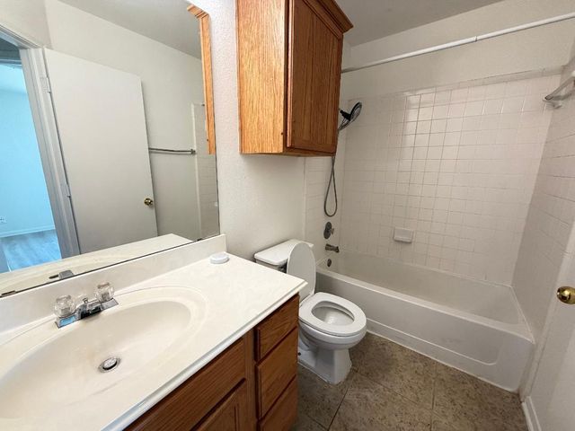 1913 Overland, Leander, TX 78641