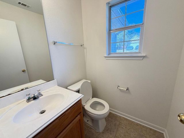 1913 Overland, Leander, TX 78641