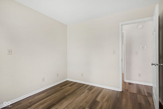 2324 Historic Oaks Boulevard, Indianapolis, IN 46214