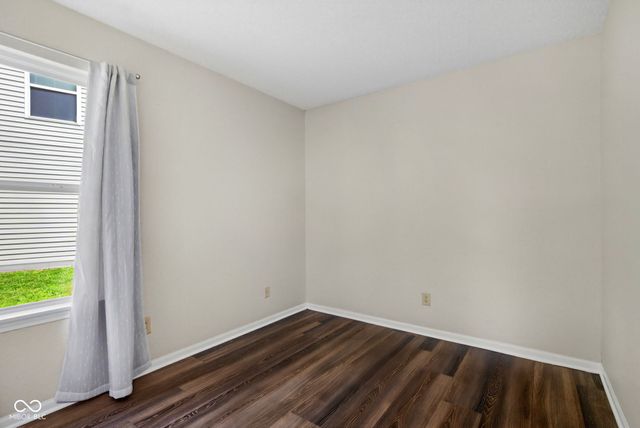 2324 Historic Oaks Boulevard, Indianapolis, IN 46214