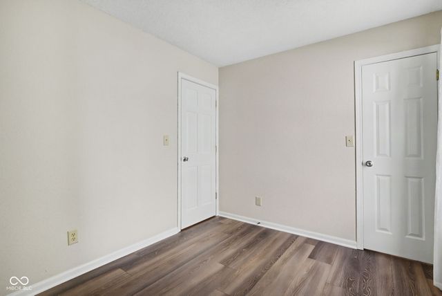 2324 Historic Oaks Boulevard, Indianapolis, IN 46214