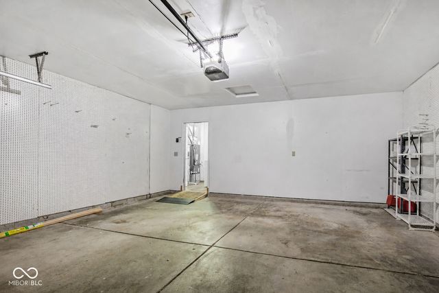 2324 Historic Oaks Boulevard, Indianapolis, IN 46214