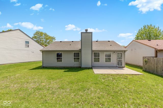 2324 Historic Oaks Boulevard, Indianapolis, IN 46214