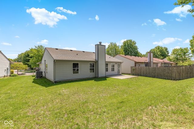 2324 Historic Oaks Boulevard, Indianapolis, IN 46214