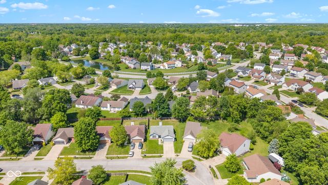 2324 Historic Oaks Boulevard, Indianapolis, IN 46214