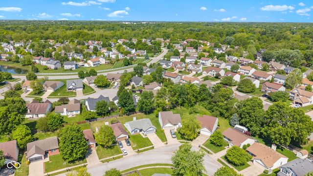 2324 Historic Oaks Boulevard, Indianapolis, IN 46214
