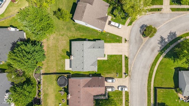 2324 Historic Oaks Boulevard, Indianapolis, IN 46214