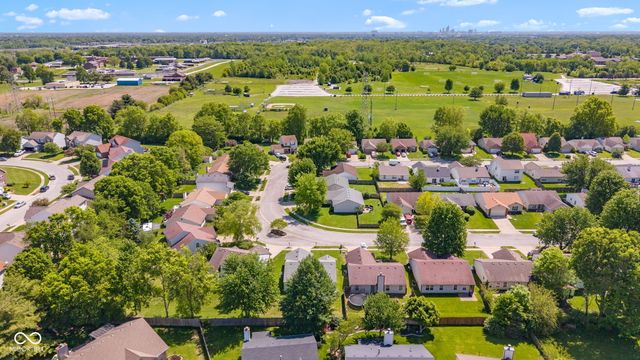 2324 Historic Oaks Boulevard, Indianapolis, IN 46214