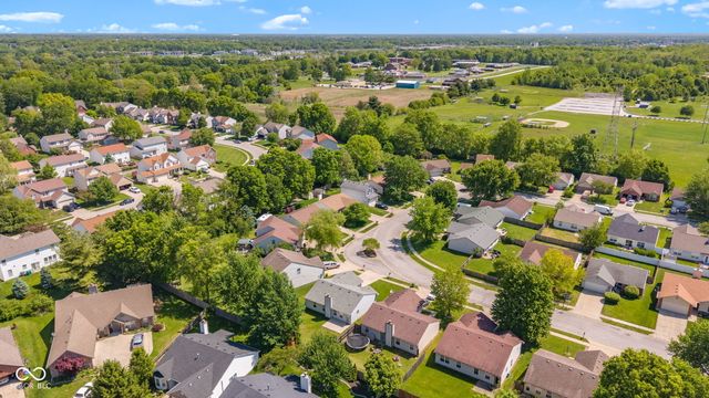 2324 Historic Oaks Boulevard, Indianapolis, IN 46214