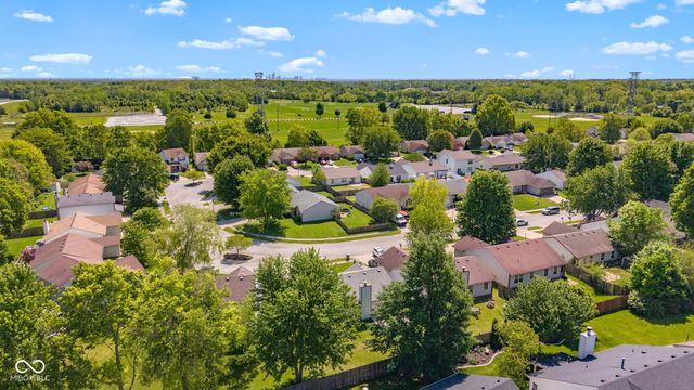 2324 Historic Oaks Boulevard, Indianapolis, IN 46214