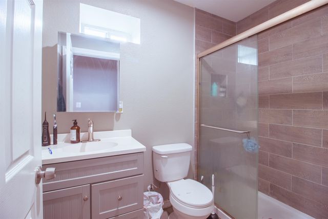 653 2nd St, Richmond, CA 94801