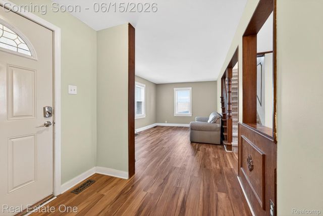 466 Spruce Street, Wyandotte, MI 48192