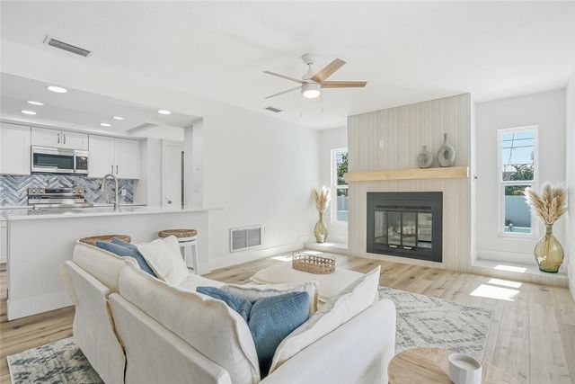 5708 BAYSHORE DRIVE, Seminole, FL 33772