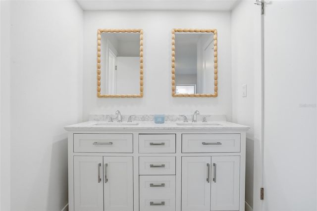 5708 BAYSHORE DRIVE, Seminole, FL 33772