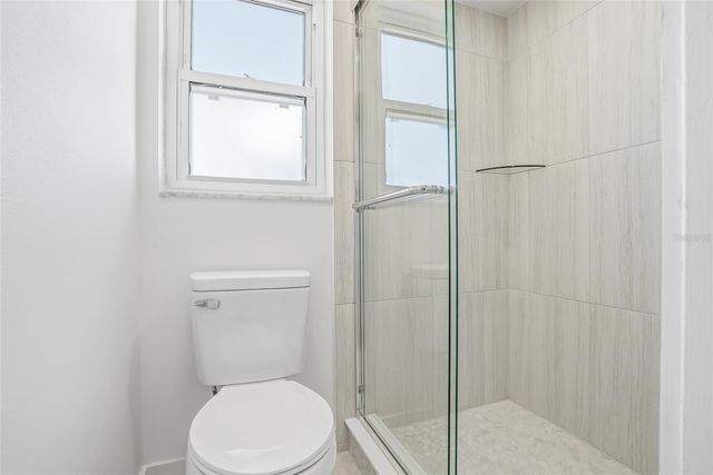 5708 BAYSHORE DRIVE, Seminole, FL 33772