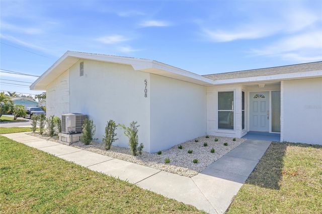 5708 BAYSHORE DRIVE, Seminole, FL 33772