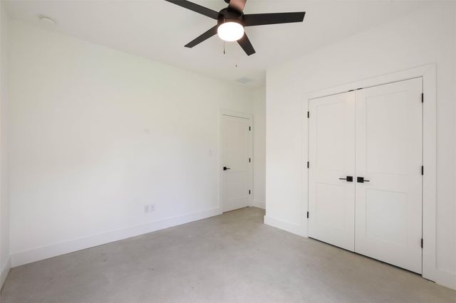 10901 W Lakeview DR, Jonestown, TX 78645