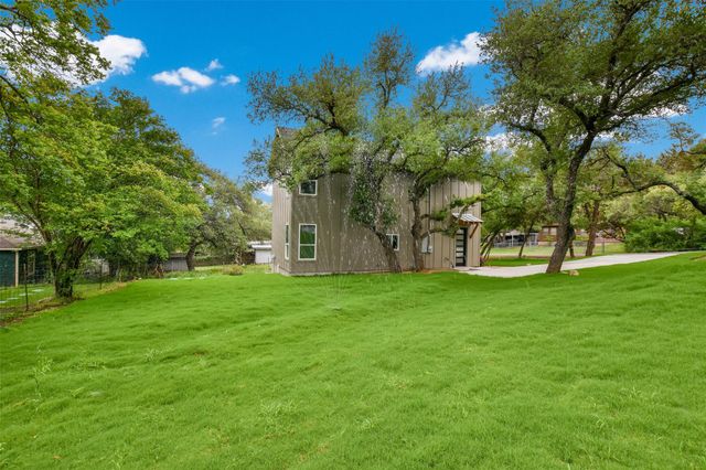 10901 W Lakeview DR, Jonestown, TX 78645