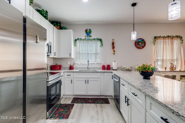 13494 Dee Avenue, Gulfport, MS 39503