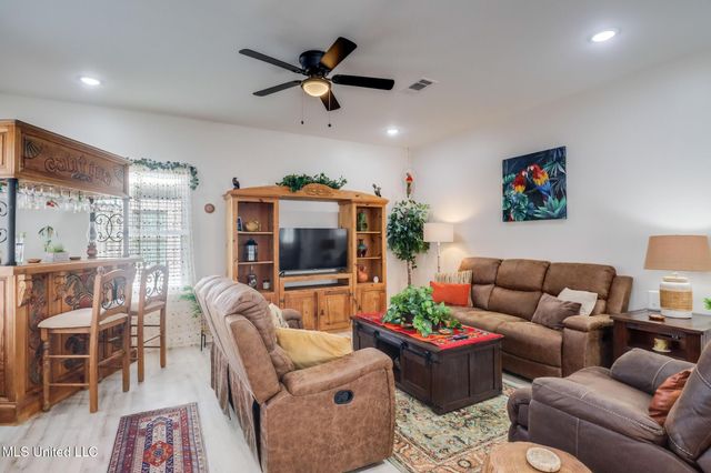 13494 Dee Avenue, Gulfport, MS 39503