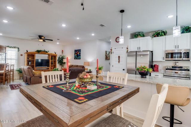 13494 Dee Avenue, Gulfport, MS 39503