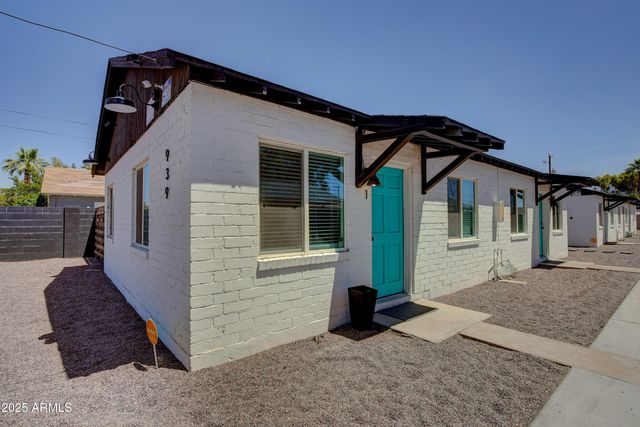 939 E TURNEY Avenue, Phoenix, AZ 85014