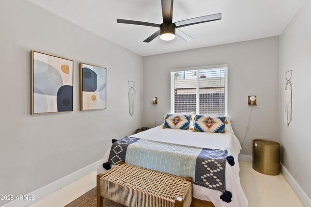 939 E TURNEY Avenue, Phoenix, AZ 85014