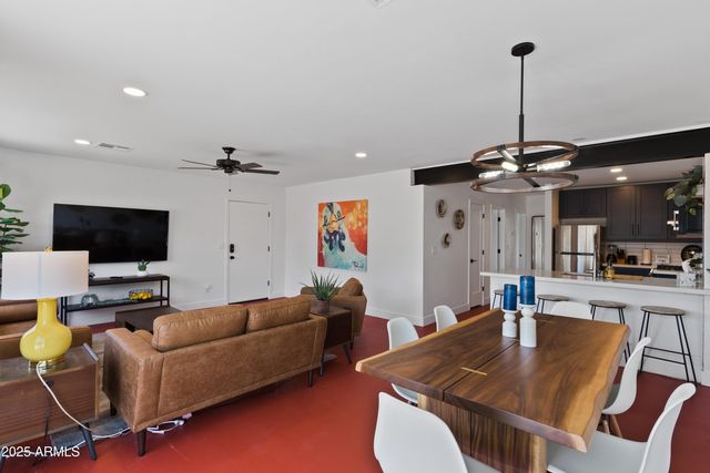 939 E TURNEY Avenue, Phoenix, AZ 85014