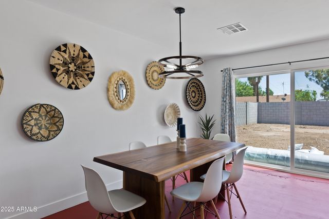 939 E TURNEY Avenue, Phoenix, AZ 85014