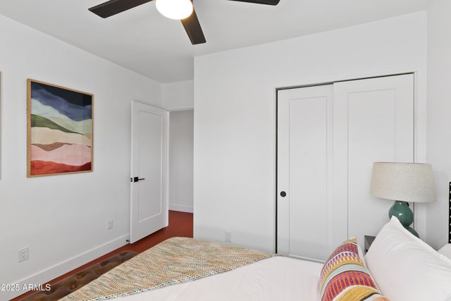 939 E TURNEY Avenue, Phoenix, AZ 85014