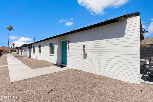 939 E TURNEY Avenue, Phoenix, AZ 85014