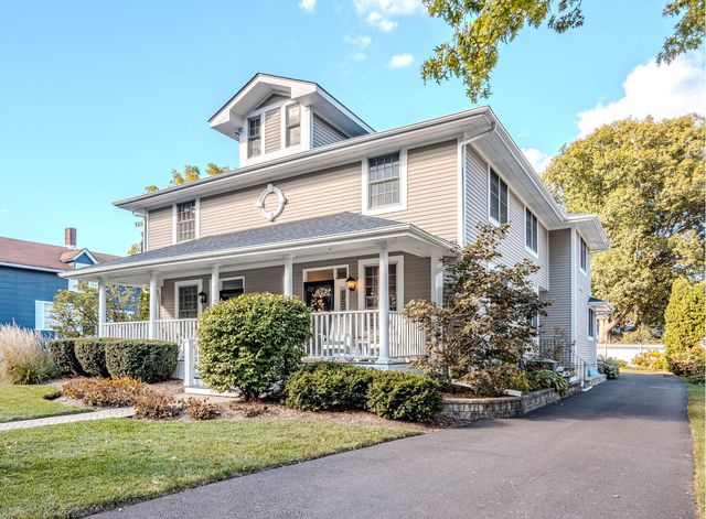 515 Peyton Street, Geneva, IL 60134