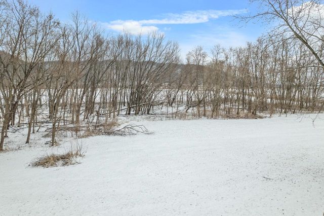 1575 N Hillview DRIVE, Buffalo City, WI 54622