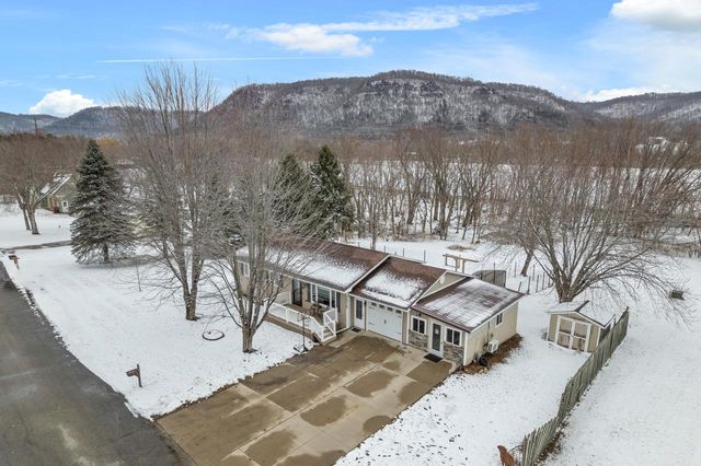 1575 N Hillview DRIVE, Buffalo City, WI 54622