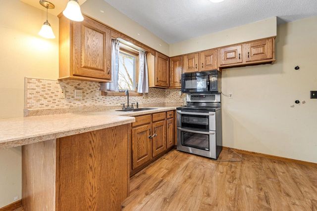 1575 N Hillview DRIVE, Buffalo City, WI 54622