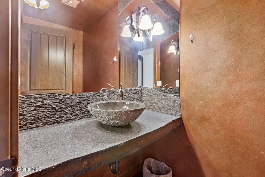 6126 S GOZZER RD, Harrison, ID 83833 photo 15