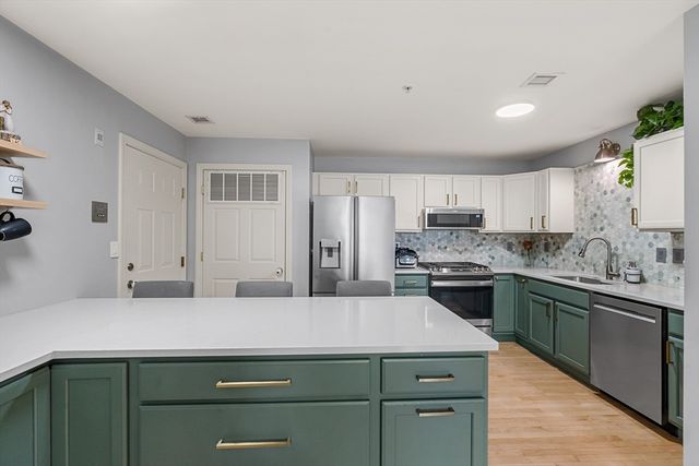 16 Margin St 5, Lynn, MA 01905