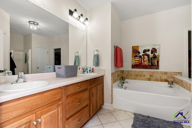 124 Timber Ridge Boulevard, Byron, GA 31008
