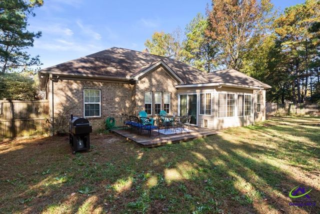 124 Timber Ridge Boulevard, Byron, GA 31008