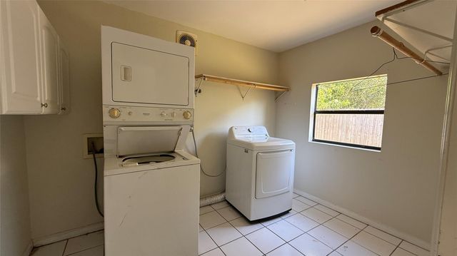 354 Baysinger Ave, Fort Pierce, FL 34982