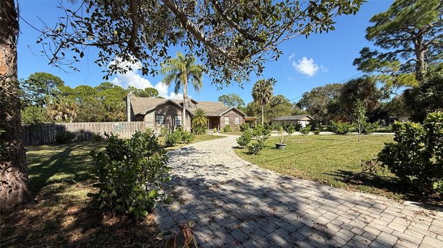 354 Baysinger Ave, Fort Pierce, FL 34982