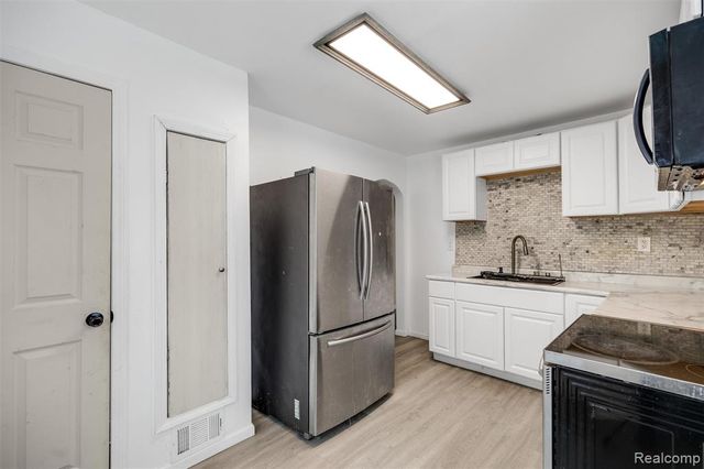 633 Waldman Avenue, Flint, MI 48507